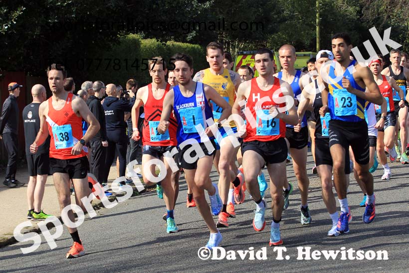 Senior Mens Northern 12 Stage Road Relay, 2022 Northern 12 and 6 Stage Road Relays,  Birkenhead Park, Birkenhead, Wirral.  Photo: David T. Hewitson/Sports for All Pics
